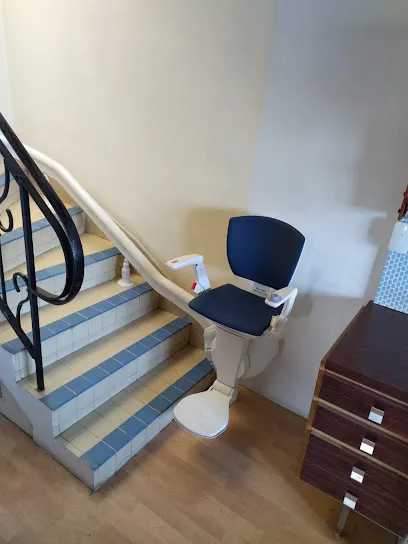 Image de Spécialiste monte escalier, ascenseur maison en Normandie | Monte escalier Mayenne | AMEO